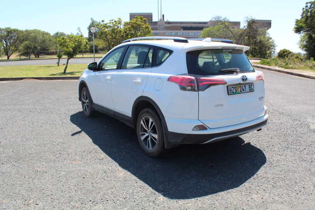 MOTORING REVIEW- Toyota RAV4 gets face-lift – Grocott's Mail