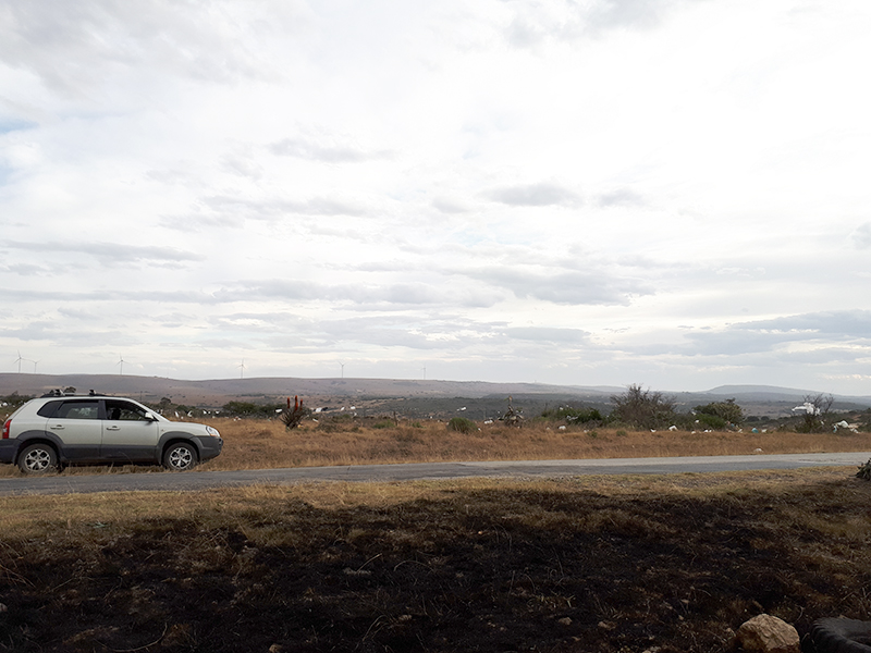 A rumour that the fire had started at the municipal dump was proved false, as the burnt grass line north of the Cradock Road opposite the dump shows.