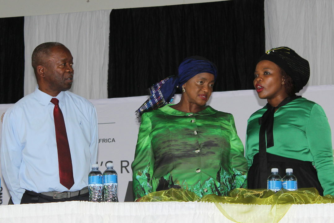 IMG_0196 Mzukisi Mpahlwa, Bathabile Dlamini and XXXX