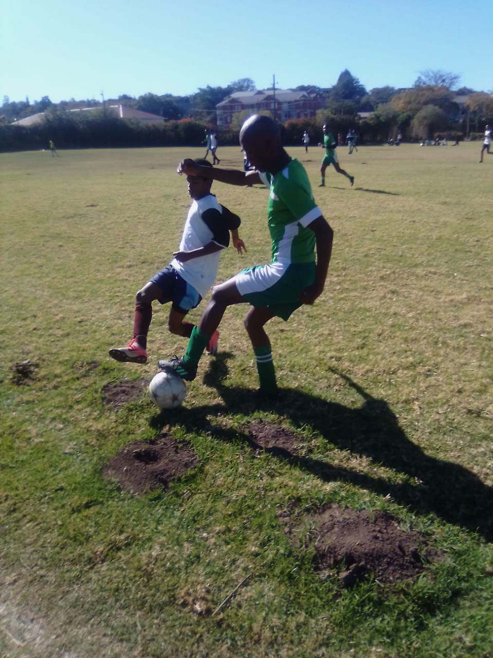 Sbabalo Ntshota of Joza Callies in full control of the ball