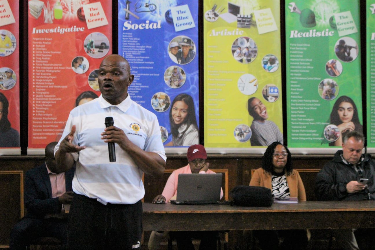 Colonel Siyabulela Babi informs youth at the City Hall about the various career opportunities and recruitment programs at the SAPS. Photo: Zama Miya Majola