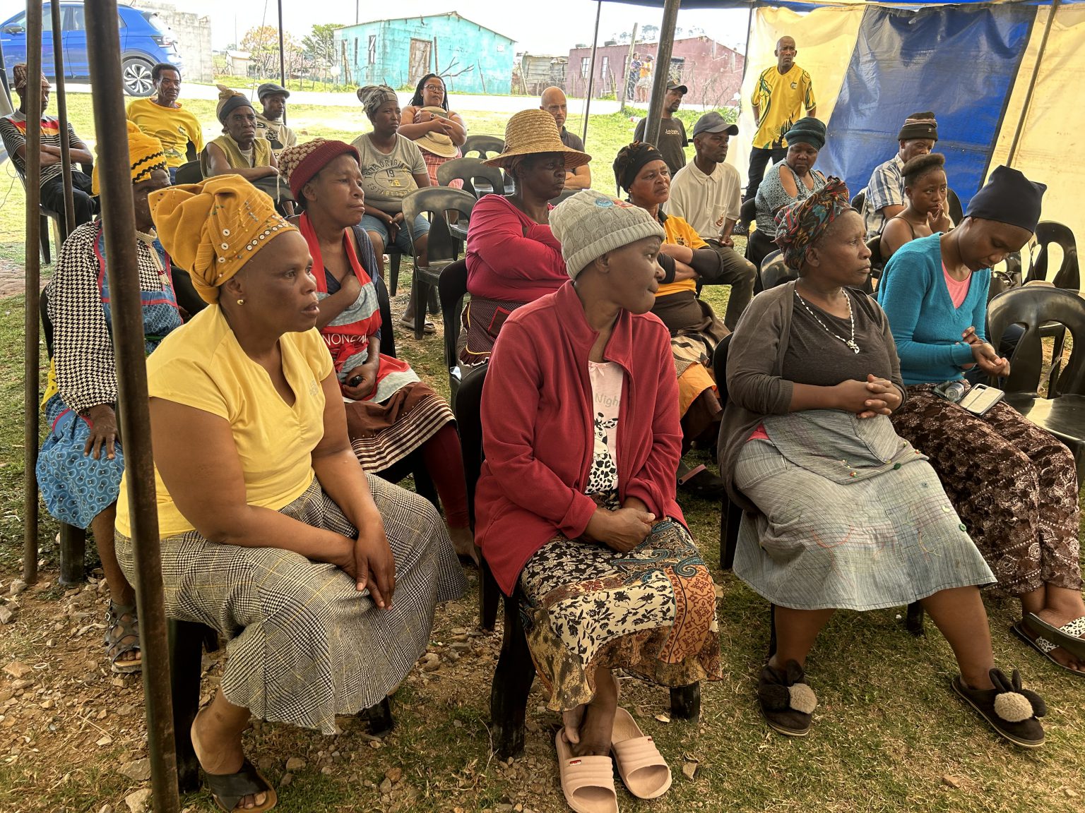 Vukani residents at the River Rescue meeting. Photo: Linda Pona