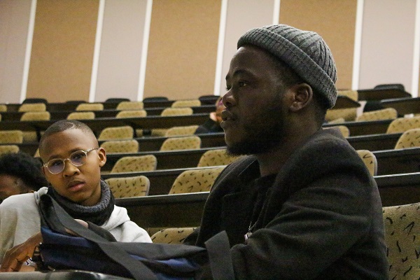 (left) Esethu Seholoba and (right) Nkosinamandla Machastella at student body meeting. Photo: Fahdia Msaka