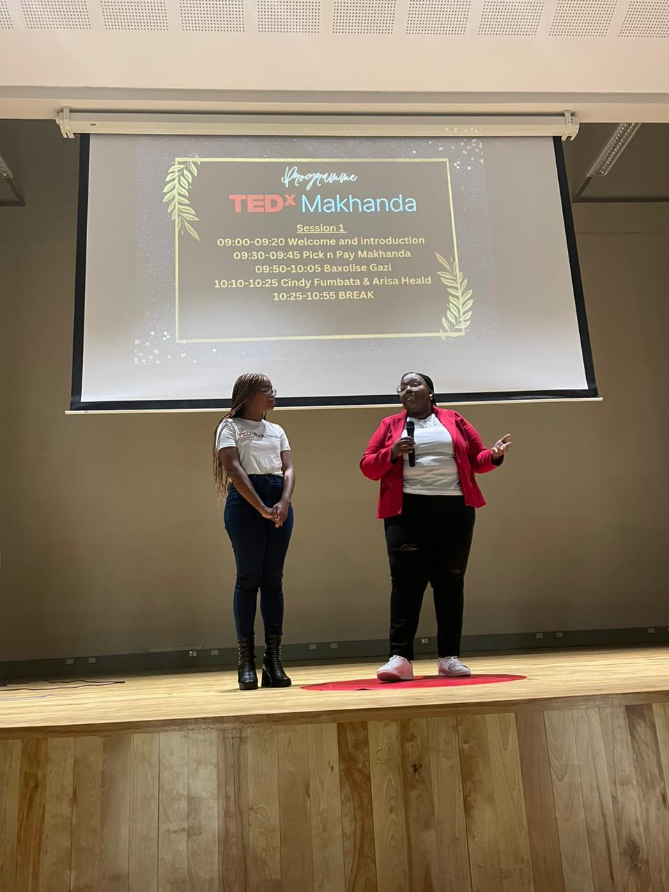 Vuyokazi Shezi (left) and Nombulelo Gongqa (right) presenting at the Ted X Makhanda talk at Amazwi Museum. Photo: supplied