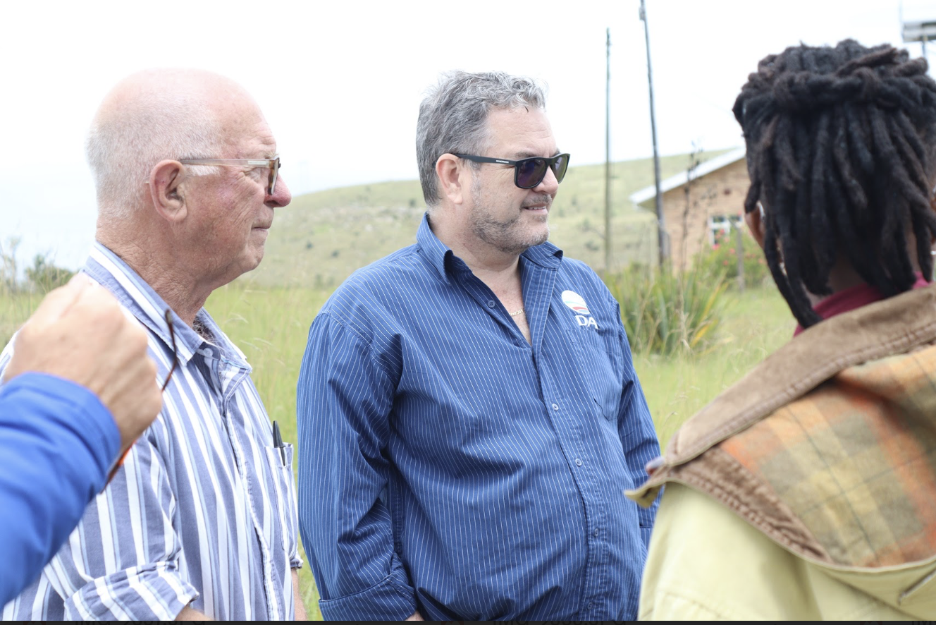 Retired engineer, Peter Sturrock (left) and member of parliament Kevin Mileham (right) at Waainekk Water Treatment Works. Photo: Azlan Makalima