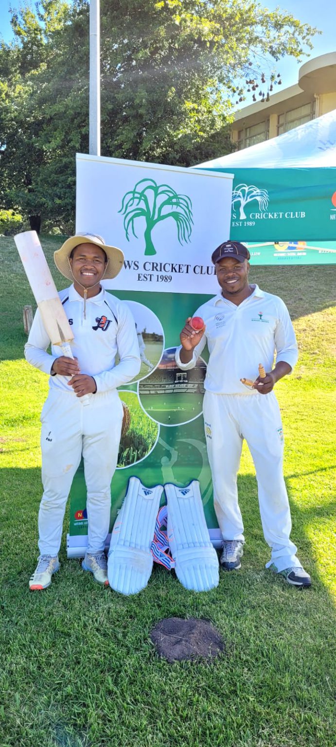 Emihle Mgoqi (left) and Tando Ngcete (right) were the top batsman and bowler for Willows against Sidbury respectively. Mgoqi made 98 runs and Ngcete took 5 Wickets.