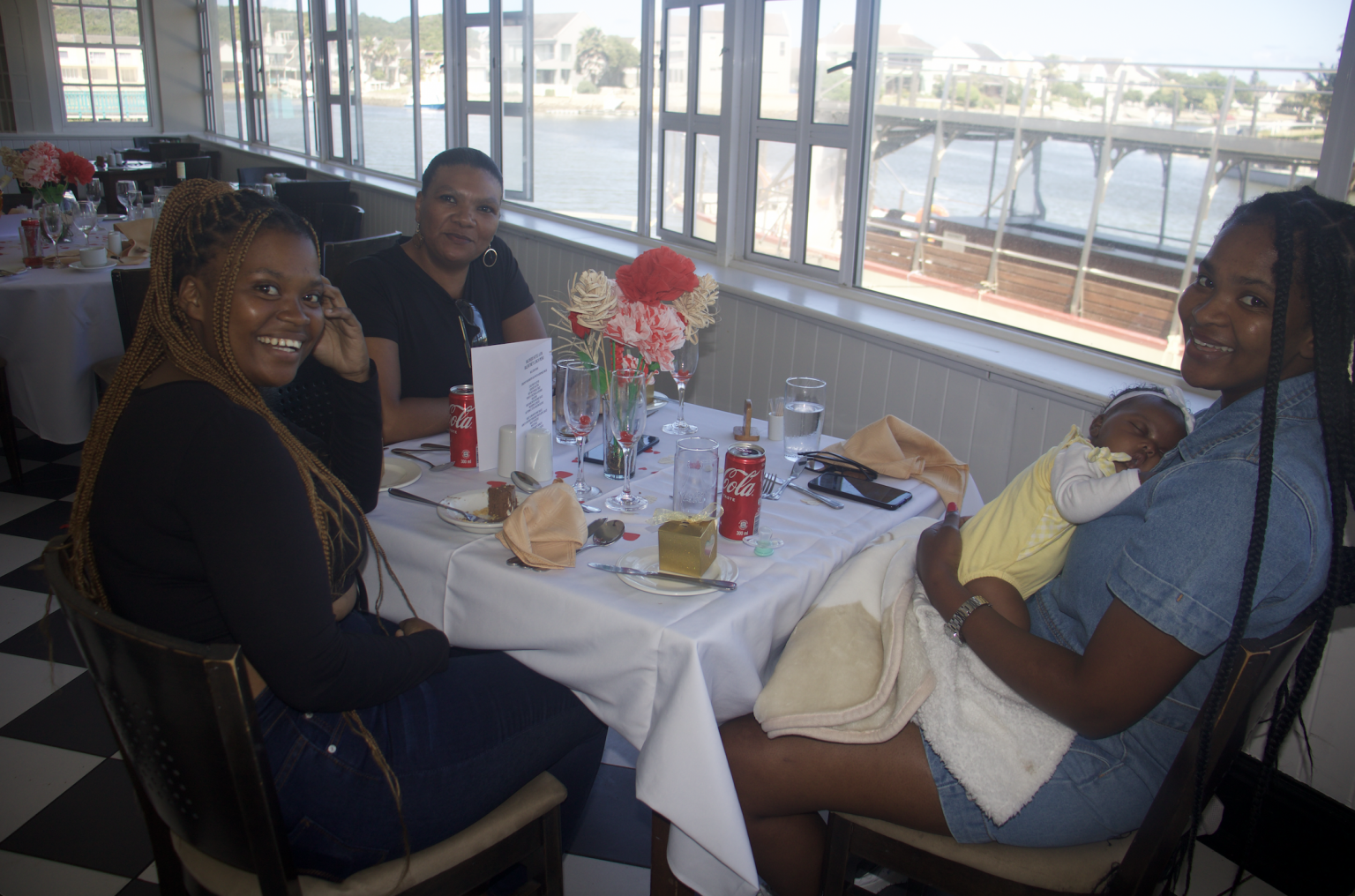 Sarah David, Yamkela Matiniso and Sisipho Didoti enjoying the Valentines Lunch Buffet. Photo: Malikhanye Mankayi