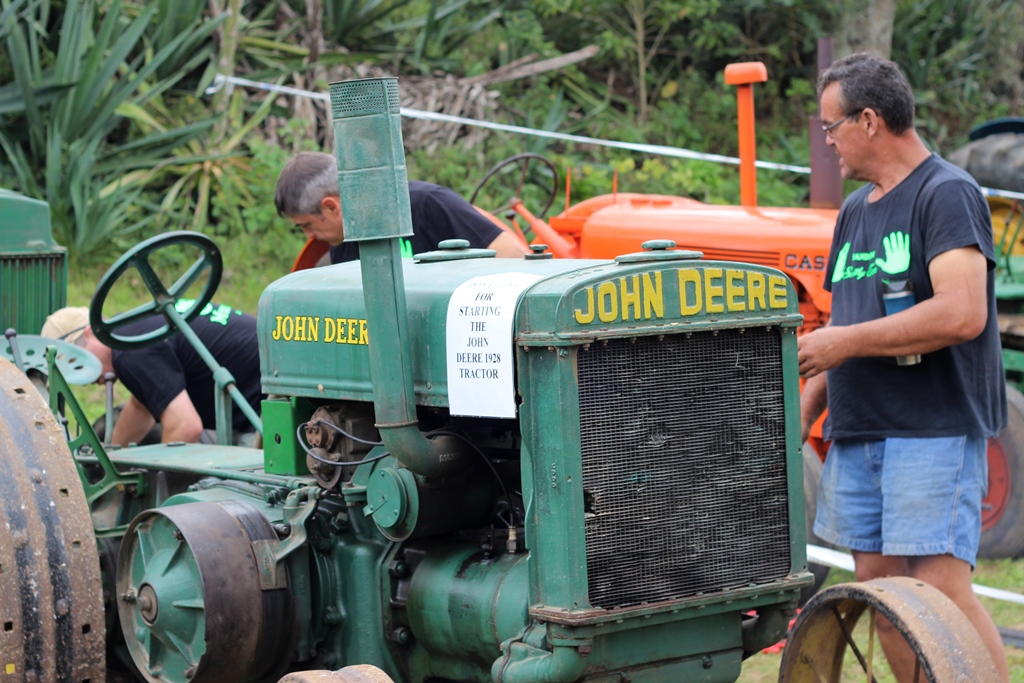 An original 1928 John Deere General Purpose tractor from the Bathurst Agricultural Museum made an incredible noise, but it was worth it. Photo: Steven Lang