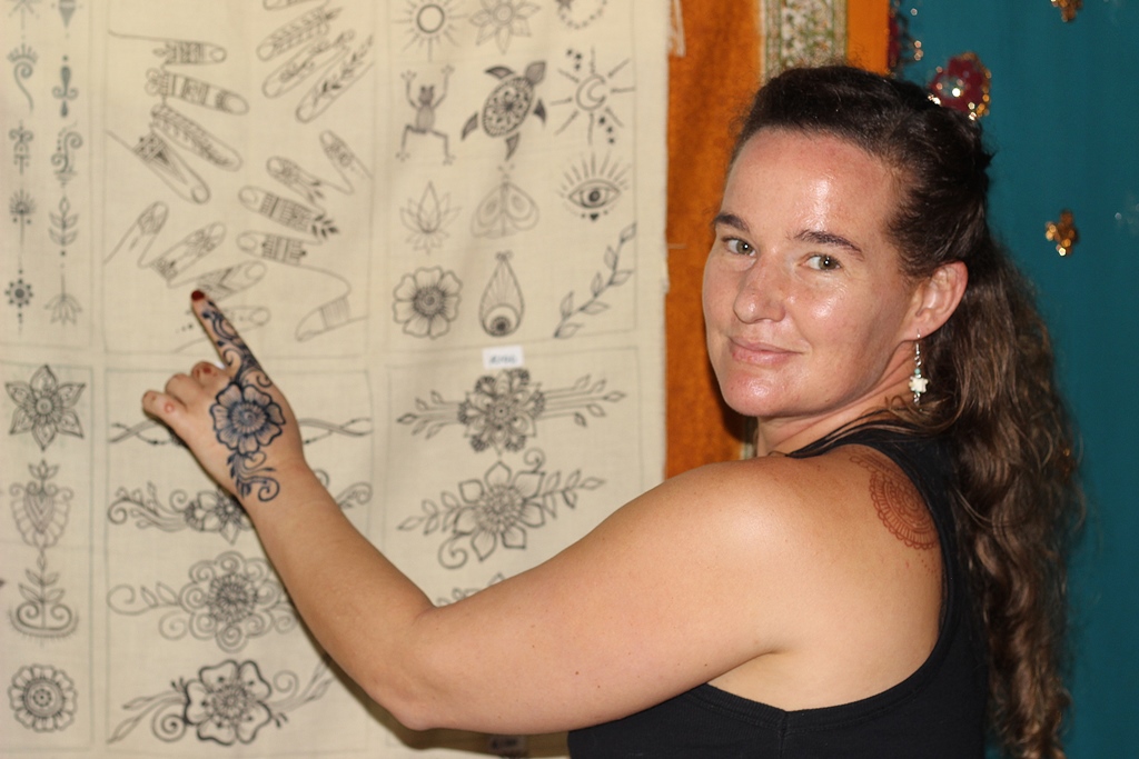 Tarrin Henegan is a henna artist based in Port Alfred. She had a stall in one of the exhibition halls where she displayed some of her henna designs and bone art. Photo: Steven Lang