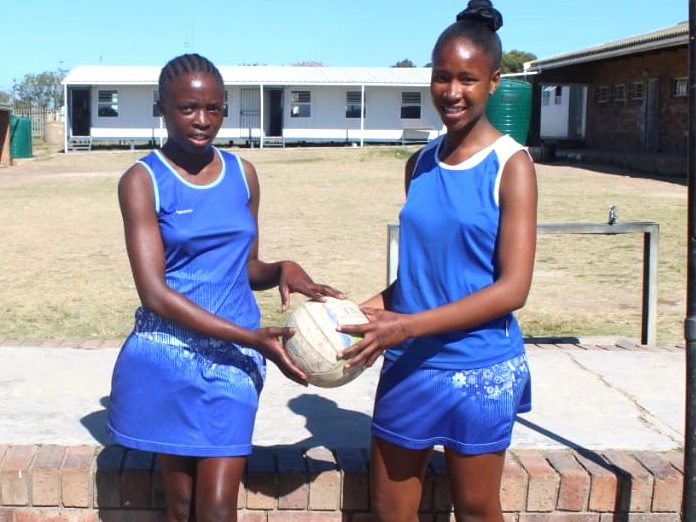 Inganathi "Caster" Mntundini and Iviwe "Mdantsane" Wulu are two Kutliso Daniels Secondary School netballers who are making a name for themselves. Photo: Chris Totobela