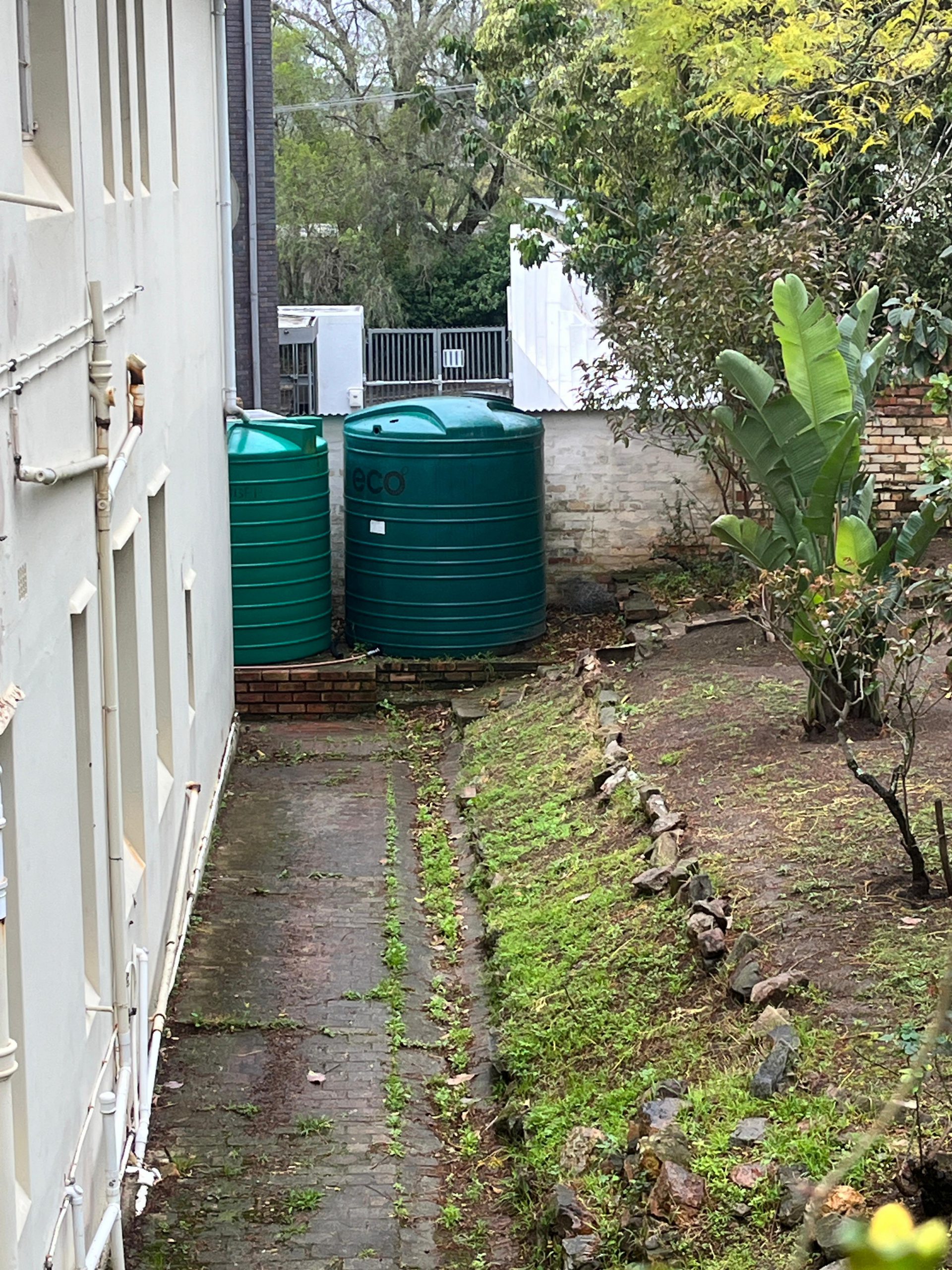 Water Tanks at Brookshaw retirement home. Photo : Nothando Yolanda Tshuma 