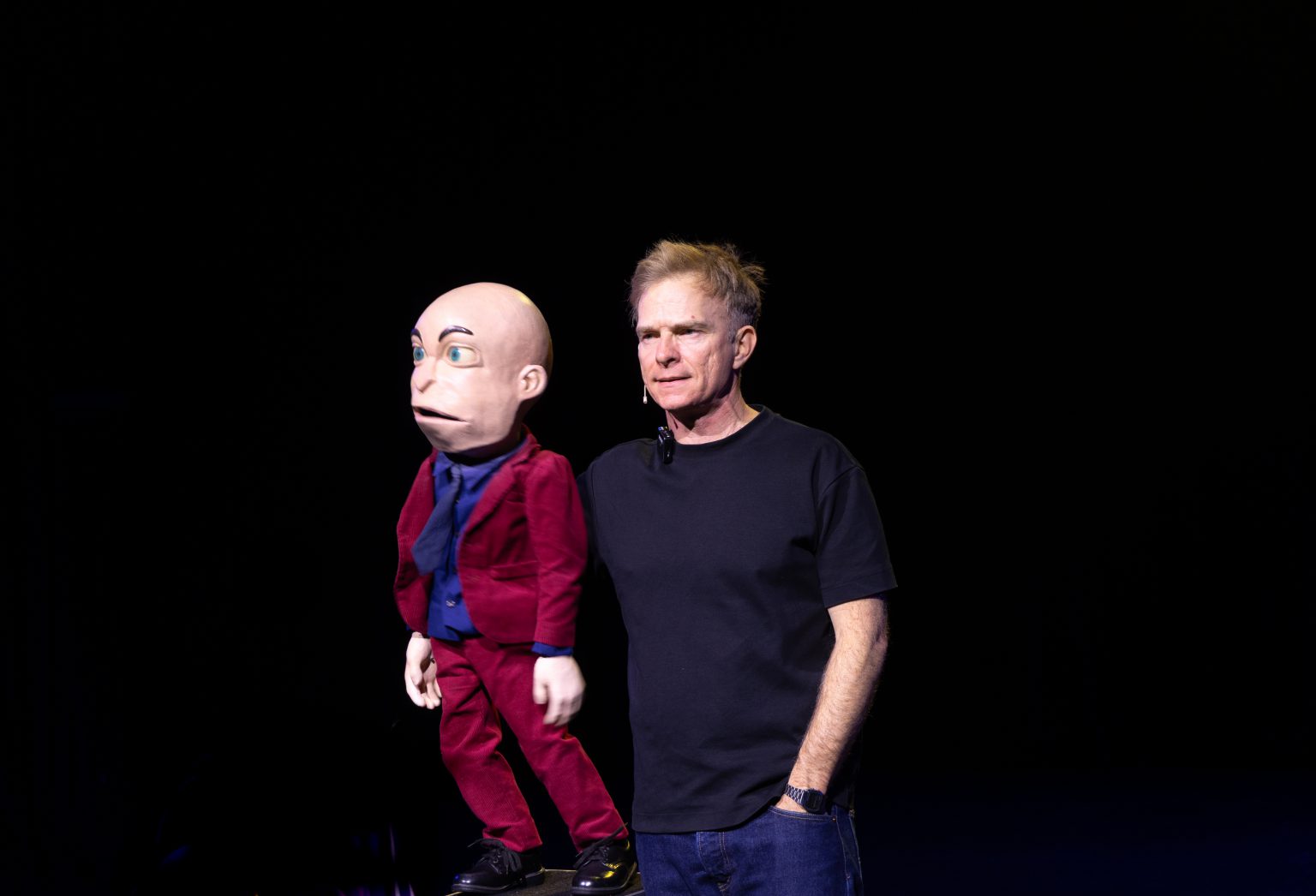 ‘Clap like you are a politician and he is a tender’